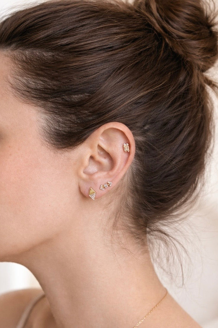 Guiding Arrow Studs